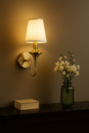 ALD-AMIRA Imperial Grace Vintage Brass Wall Light