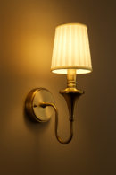 ALD-AMIRA Imperial Grace Vintage Brass Wall Light